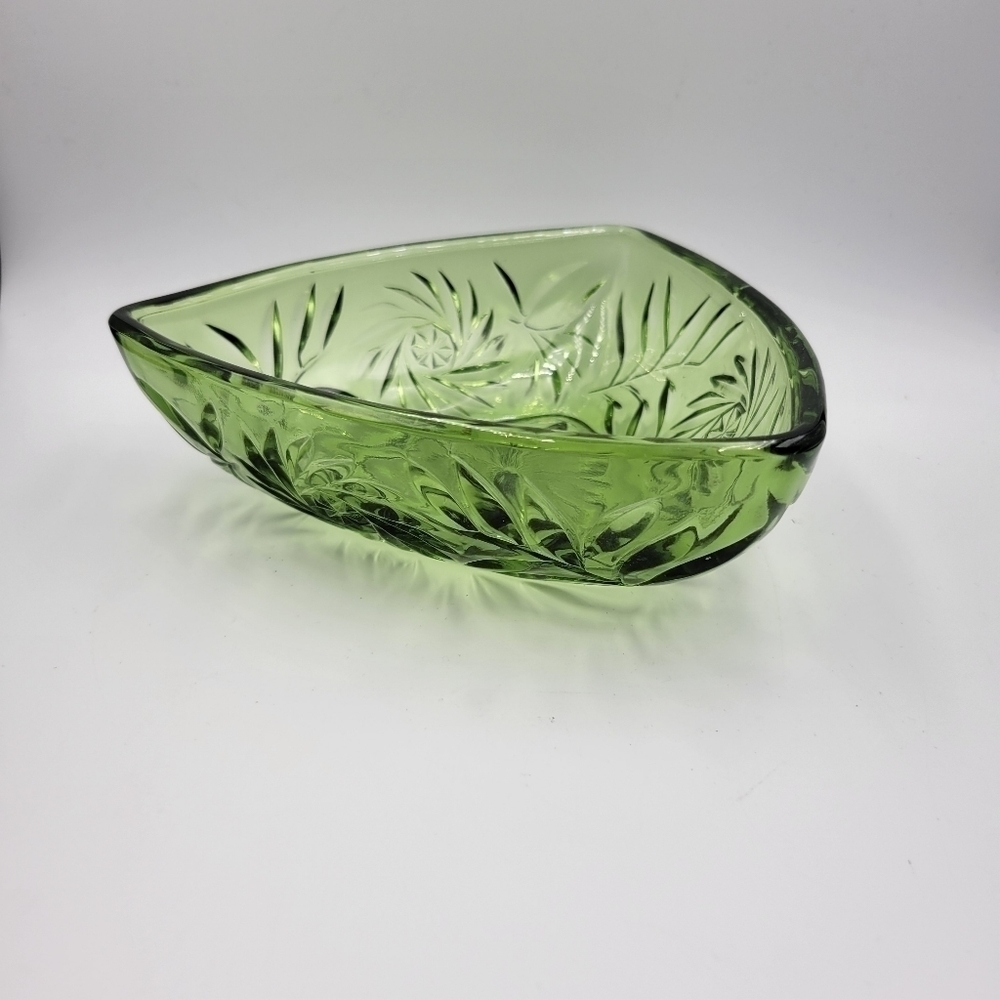 Vintage Hazel Atlas Green Triangle Candy Dish